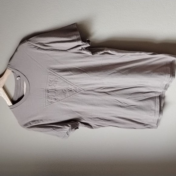 Guess Men's Tan Short Sleeve Tee - Picture 3 of 15